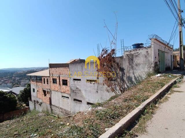 Venda em Santo Antônio - Sarzedo