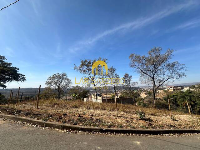 Venda em Serra Azul - Sarzedo