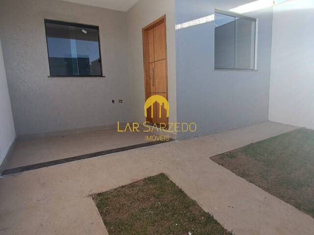 #377 - Casa para Venda em Sarzedo - MG