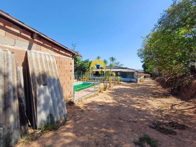 #749 - Casa para Venda em Sarzedo - MG